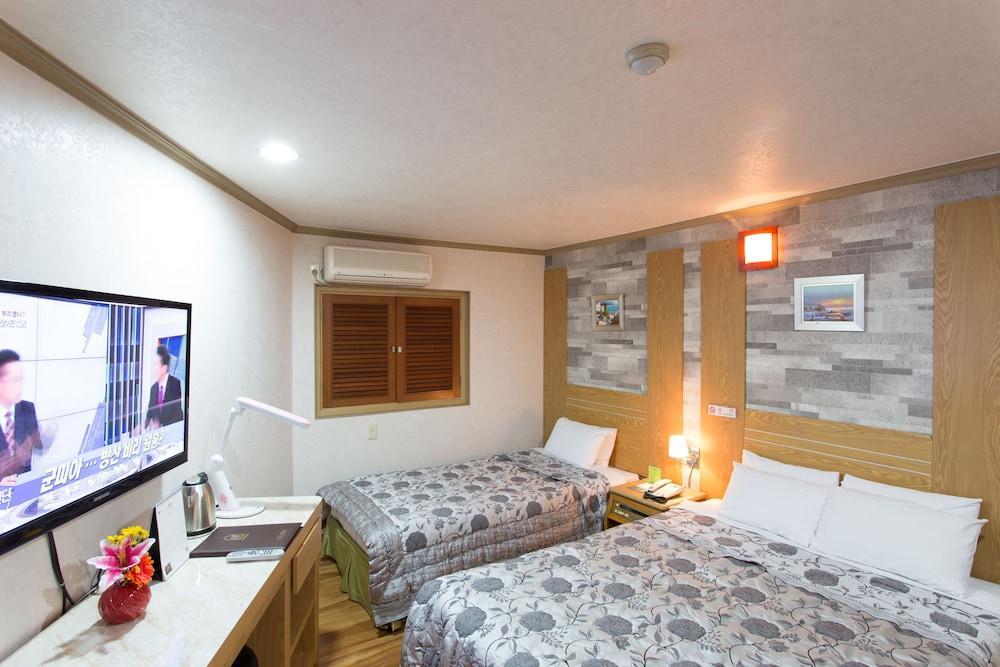 Kaya Tourist Hotel Seoul Exterior photo
